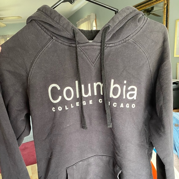 — - Picture 1 of 2